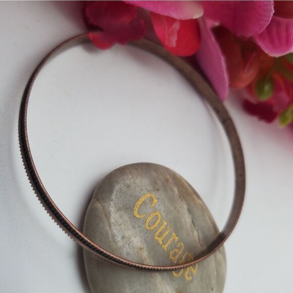 Antique styled scroll bracelet - Picture 2 of 2